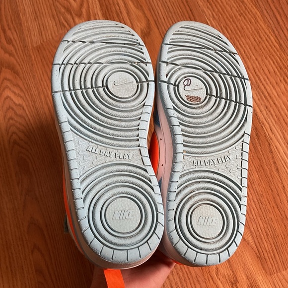 Kids Nike Shoes - Picture 9 of 11